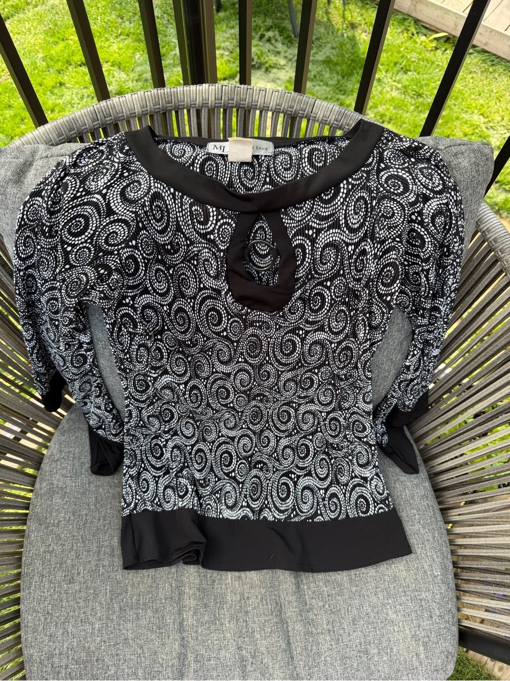 Melanie Lyne | long blouse  Black & White Swirl Print Keyhole small